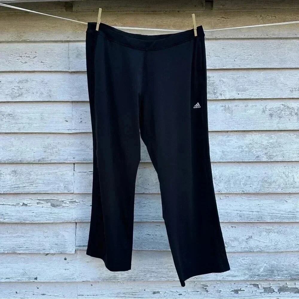 ADIDAS Women's Black  Capri Workout Running Capri Pants -Size XL‎